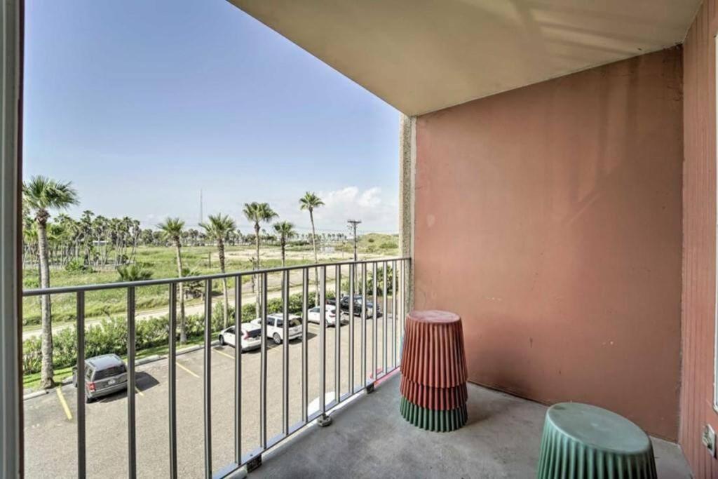 1 Bedroom Studio Near Beach W Pool & Amenities Саут Падре Алънд Екстериор снимка